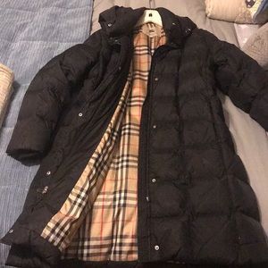 Knee length Burberry puffer jacket